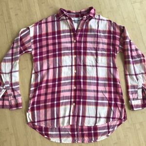 Cute plum/pink plaid flannel shirt DISCOUNTED SHIPPING!!!!